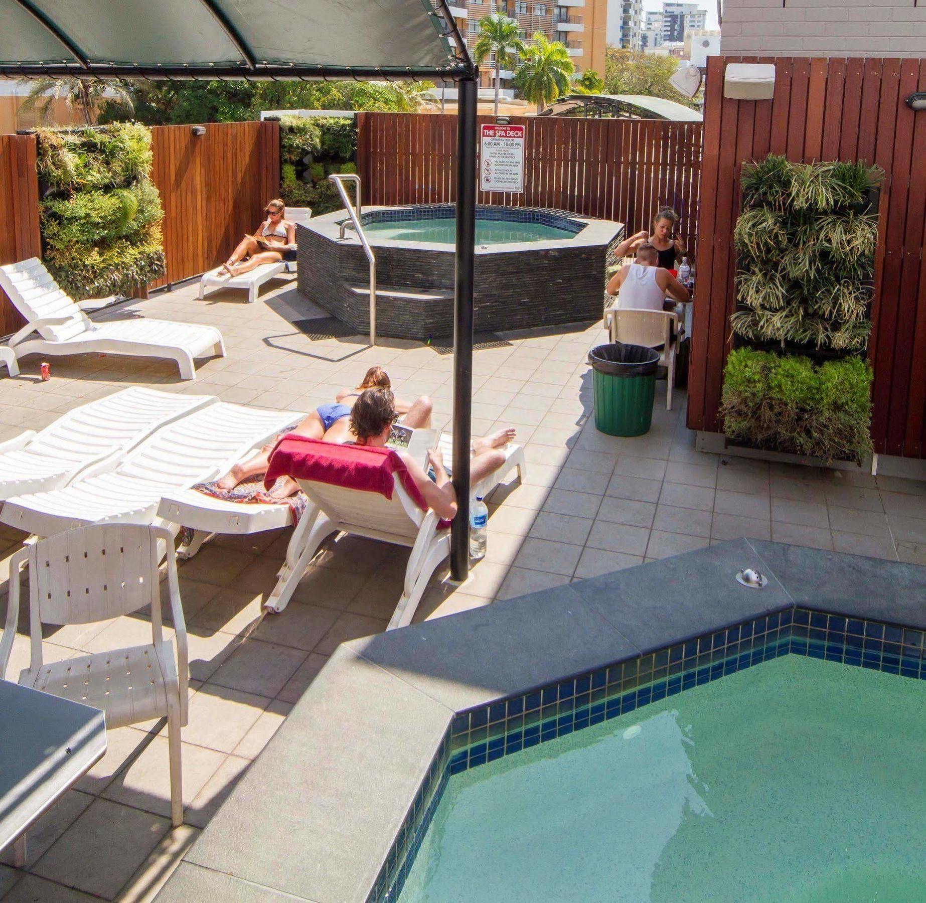 Chillis Backpackers Hostel Даруин Екстериор снимка