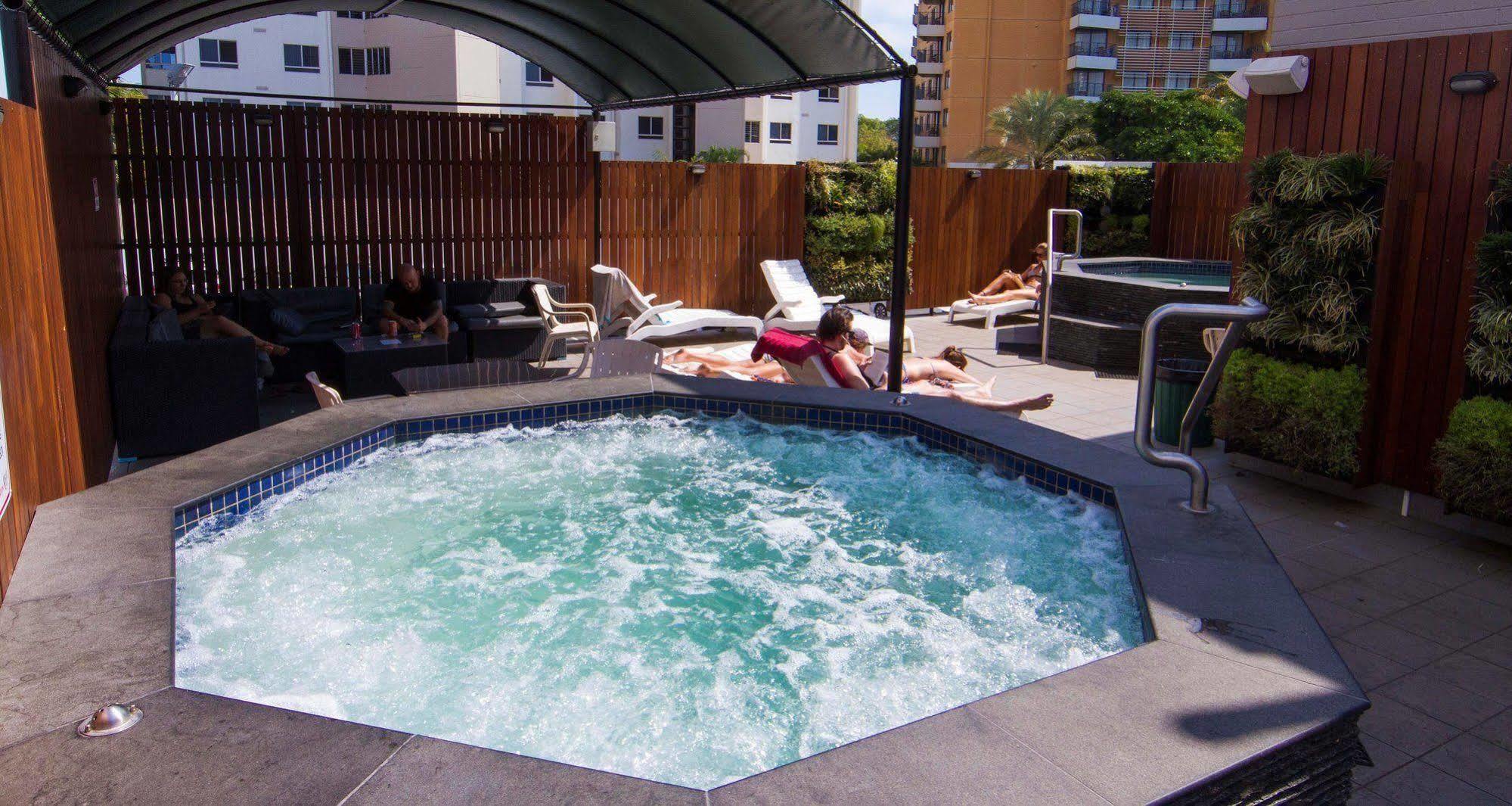 Chillis Backpackers Hostel Даруин Екстериор снимка